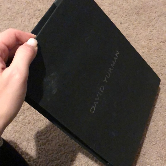 Ask away!! David yurman box’s a Louis Vuitton box - Picture 5 of 10